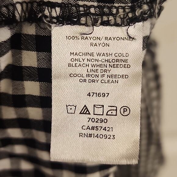 Loft Black/White Checkered Sleeveless Top. Small - Picture 5 of 6